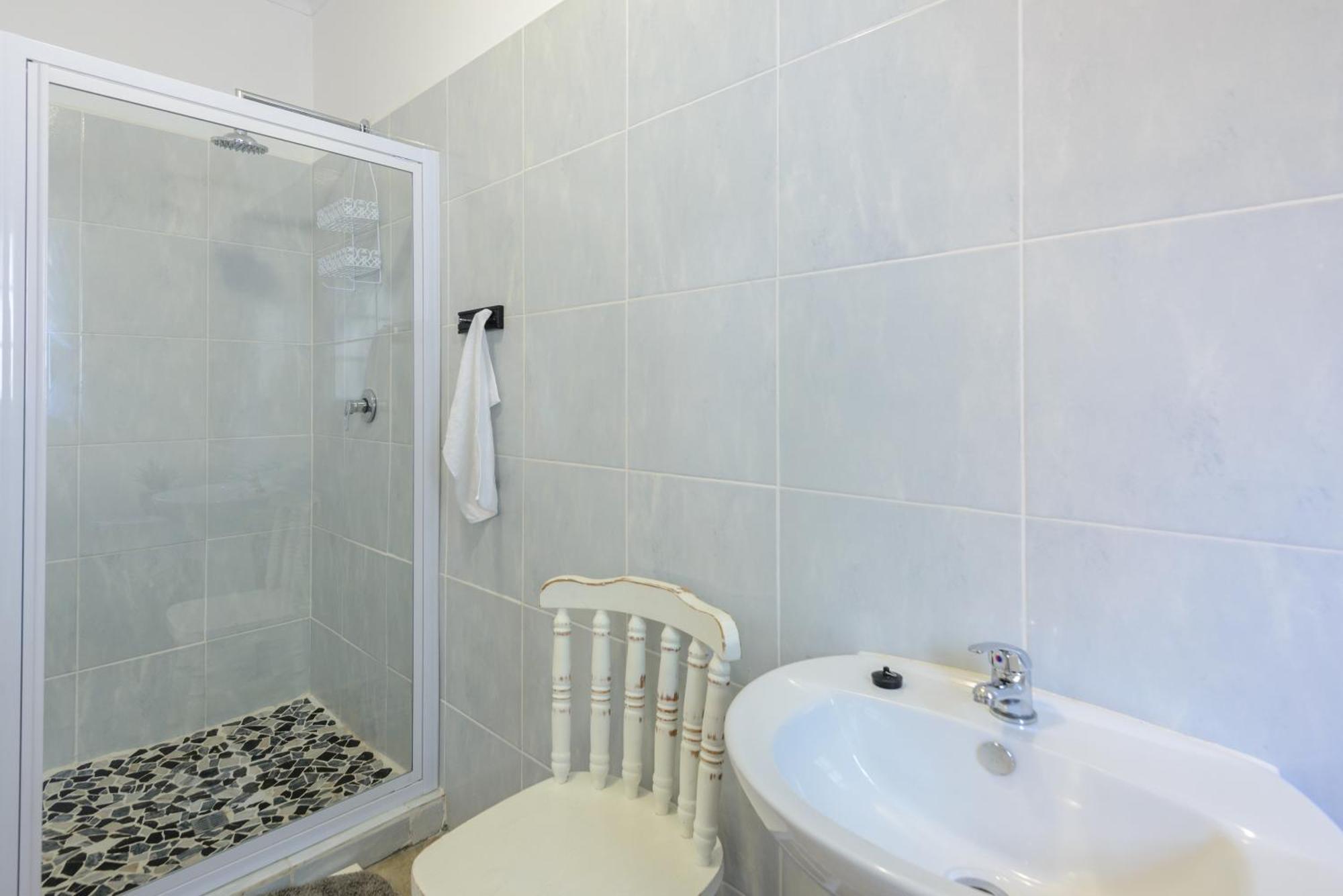 Zesty Guesthouse 爱德华港 客房 照片