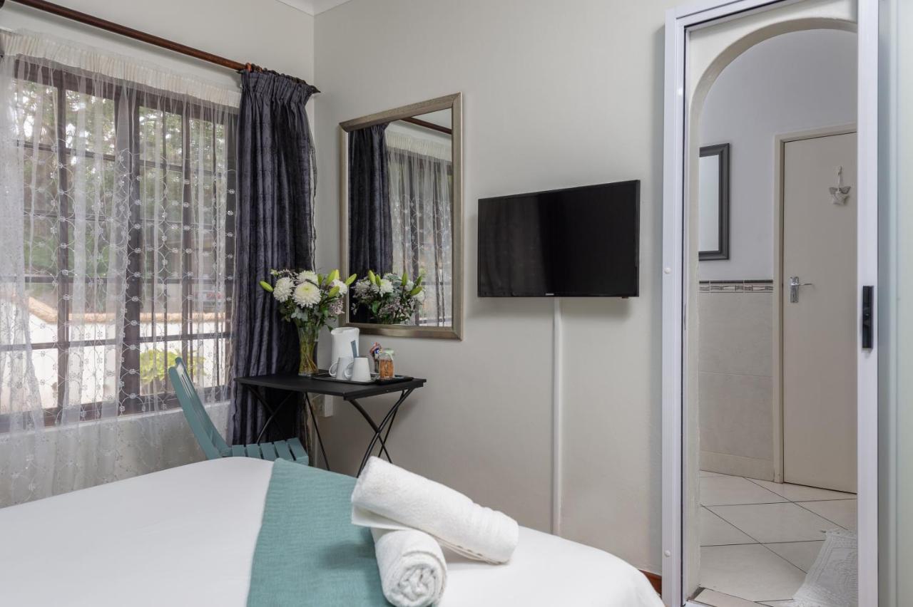 Zesty Guesthouse 爱德华港 外观 照片