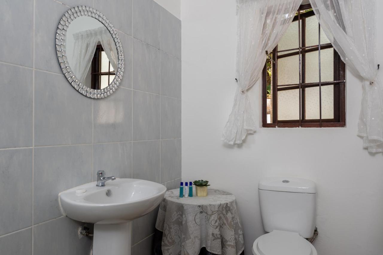 Zesty Guesthouse 爱德华港 外观 照片
