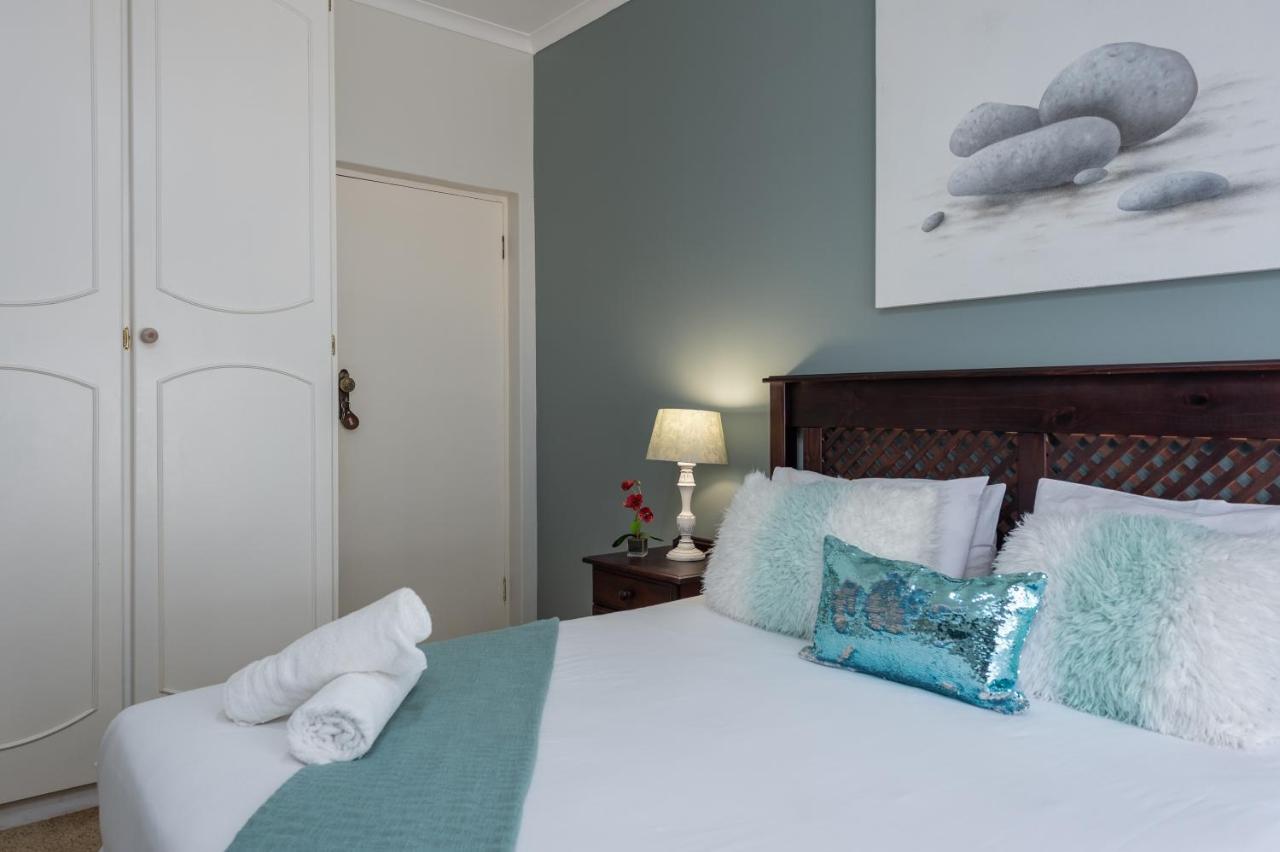 Zesty Guesthouse 爱德华港 外观 照片